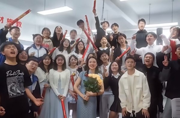 信达配资 惊喜 | 人物面孔